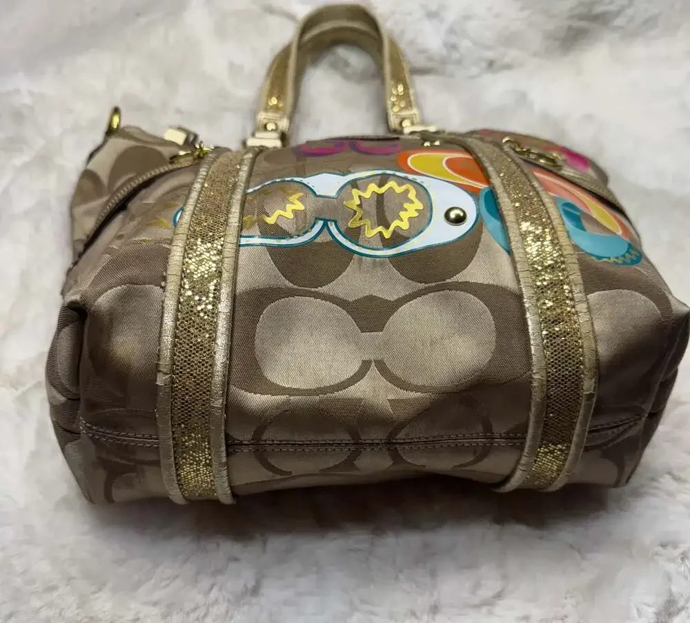 Coach Poppy Daisy Applique Spotlight Tote Bag F21101